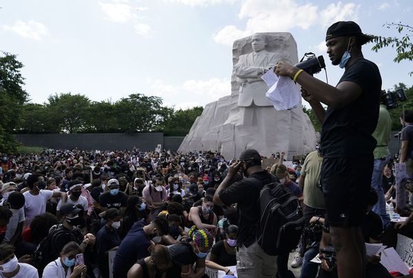 Ciudades de EE.UU. retiran sus toques de queda tras protestas pacíficas - Mundo - ABC Color