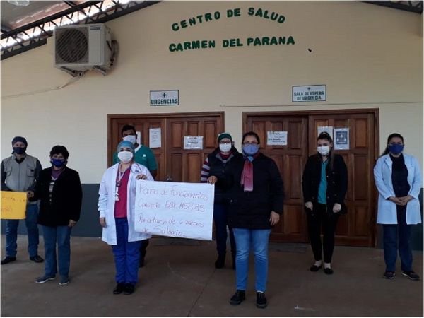 Funcionarios del Centro de Salud de Carmen del Paraná, en paro