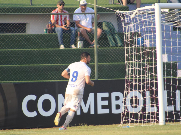 Los jugadores que no siguen en sus clubes quedarán "colgados"