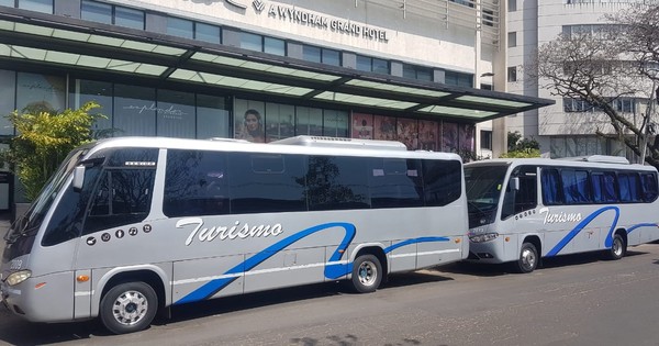 Transportistas de turismo critican a Dinatran por priorizar a grandes empresas