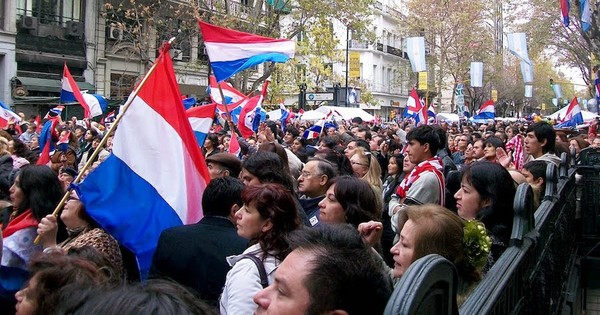 Compatriotas retornan desde España y Argentina