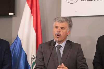 Comisión detecta irregularidades y sugiere anular parte de los llamados a licitación