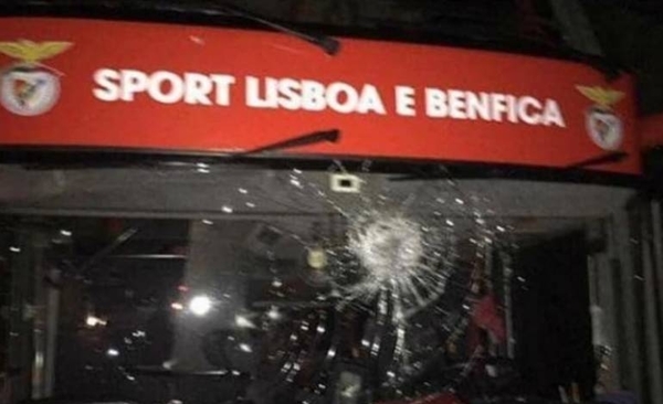 HOY / Jugadores heridos tras ser apedreado su autobús