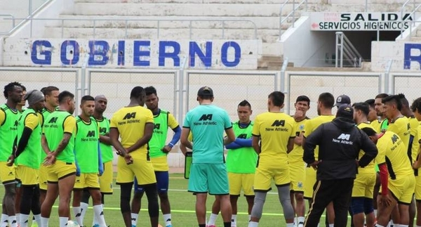 HOY / Los equipos del fútbol peruano son autorizados a reiniciar sus entrenamientos