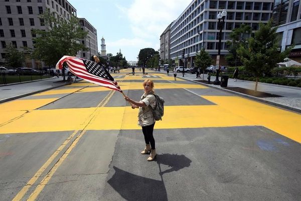 ¡Impresionante pintata! Las palabras “Black Lives Matter” quedaron impregnadas en una calle de EEUU - Megacadena — Últimas Noticias de Paraguay