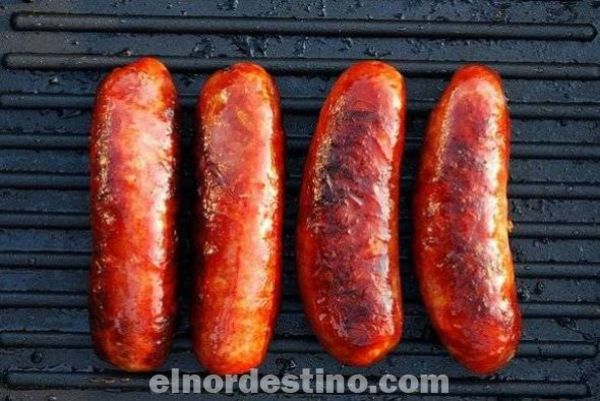 Chorizo a la cerveza es una de las mejores y más sencillas recetas para consentir a los padres en su día