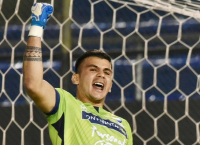 Santi Rojas: “Va a estar difícil bajo los tres palos”