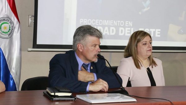 Comisión detectó irregularidades en llamados y Salud canceló licitación