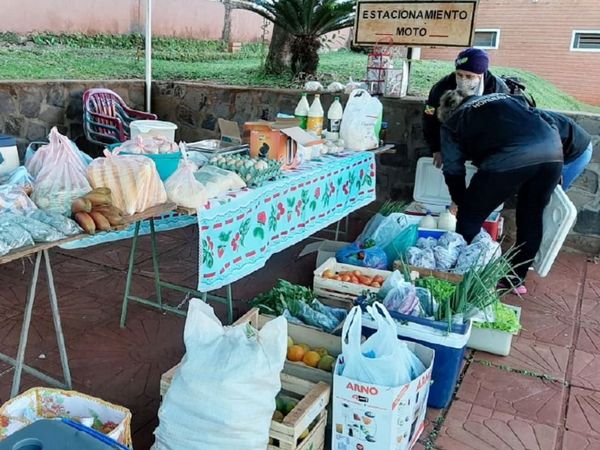 Tras casi 3 meses, feria agroecológica retornó en Hohenau