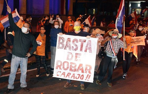 Fiscal cita a activistas tras la caravana anticorrupción - Política - ABC Color