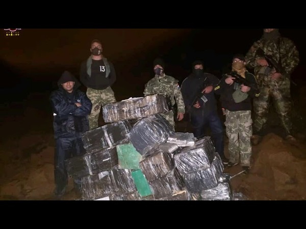 GOLPE AL NARCOTRÁFICO: MEDIA TONELADA DE MARIHUANA INCAUTADA POR LA ARMADA PARAGUAYA EN EL ESTE