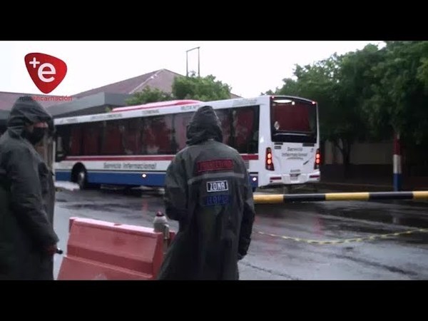 A DIARIO, INGRESAN COMPATRIOTAS POR EL PUENTE SAN ROQUE GONZÁLEZ