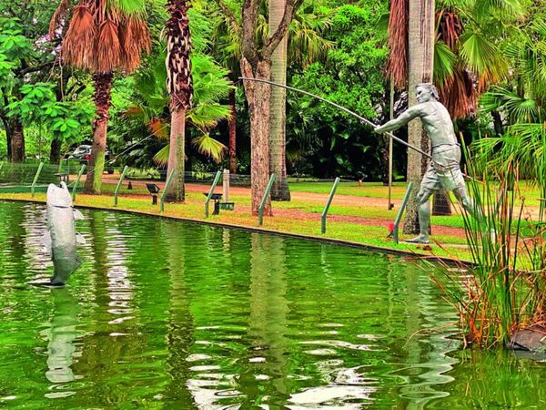 Escultores paraguayos que siguen creando en medio de cuarentena