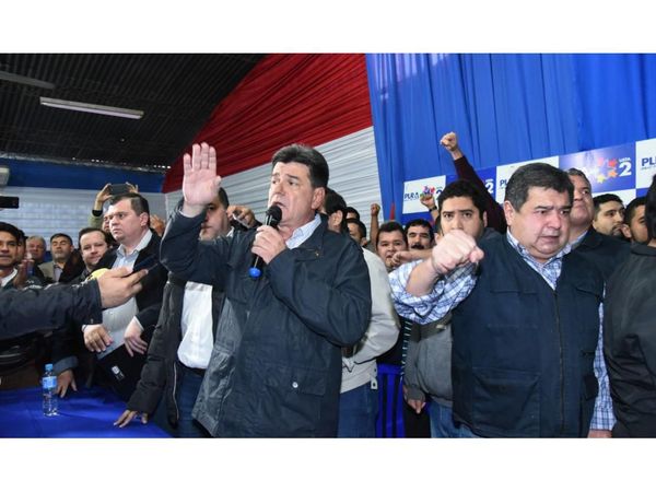 Interna liberal sube de tono y deja expulsados e imputados a su paso