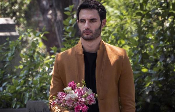 Edu Rosa más conocido como "Alejo" en La Casa de las Flores habló con Lu Sapena