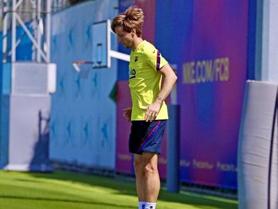 Ivan Rakitic dice quiere ganar muchos trofeos con el Barcelona
