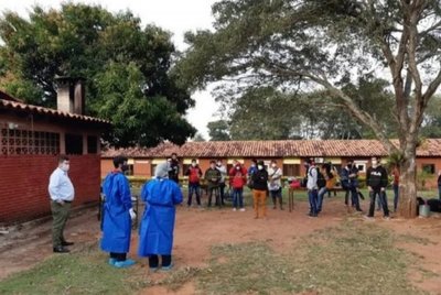 ¡Todos negativos! Casi 80 repatriados abandonan albergues | Noticias Paraguay