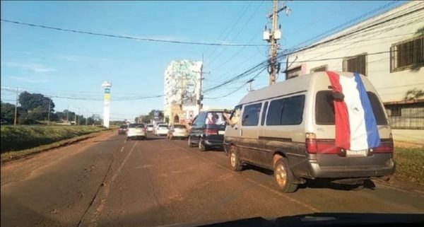 Ciudadanos en Ciudad del Este exigen reactivar la economía | Noticias Paraguay