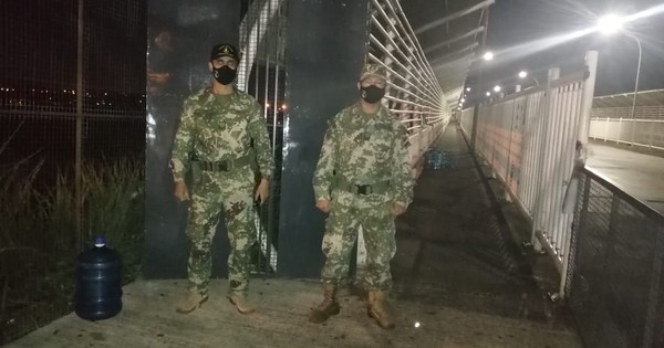 Despejan el puente de la Amistad, tras ingreso de 34 connacionales