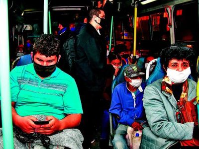 Instan a que se utilice protector facial dentro de buses para evitar contagio