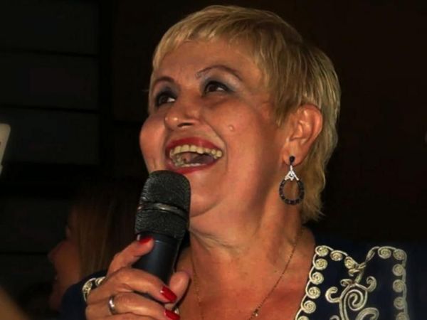 Tras larga lucha, fallece la cantanteStella Pedrozo