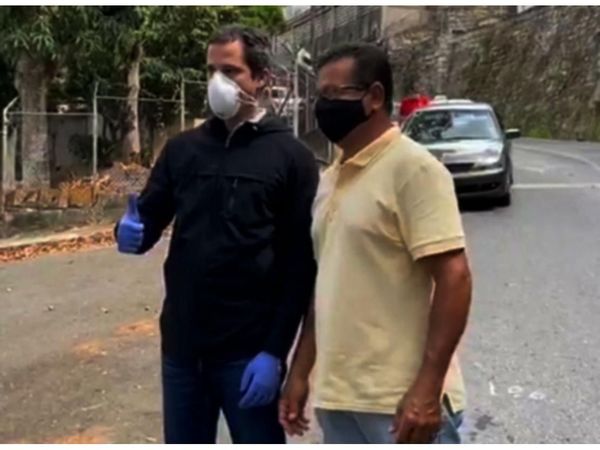 El opositor Guaidó reaparece en las calles por sorpresa