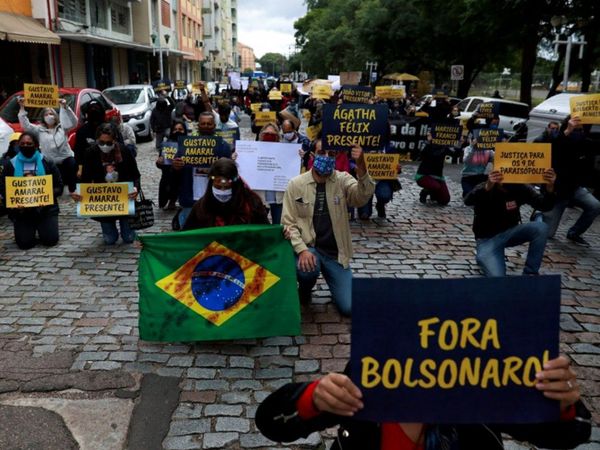 Brasileños se manifiestan en pro y en contra de Bolsonaro