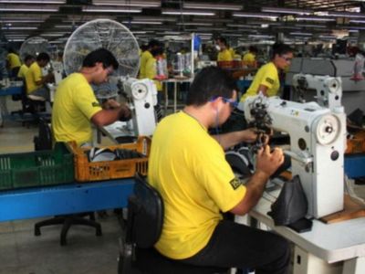 Envíos vía maquila mejoraron en mayo con respecto a abril