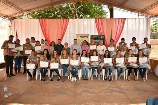 Culminó con exitos curso de capacitación a jóvenes - Campo 9 Noticias