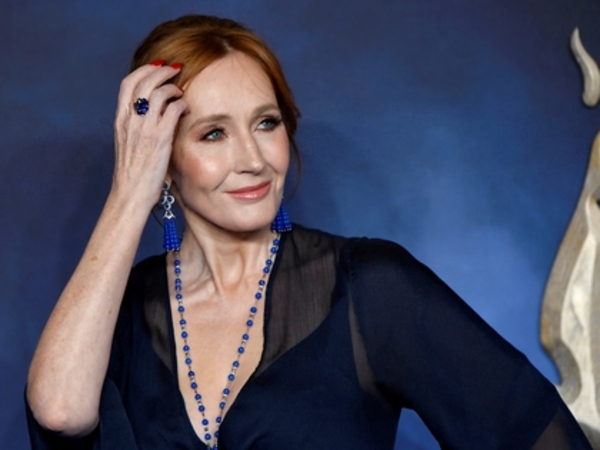 JK Rowling acusada de transfobia en Twitter por comentario sobre menstruación » Ñanduti