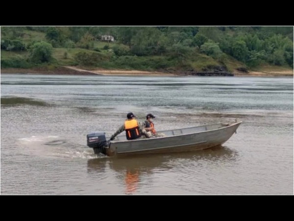 PERSISTE EL INGRESO ILEGAL DE PERSONAS POR EL RÍO PARANÁ