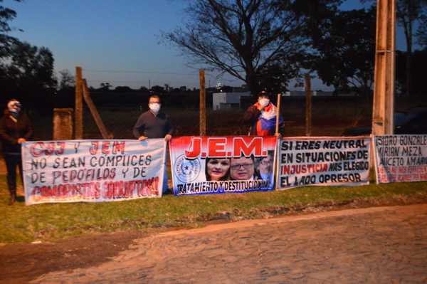 Hurrero del clan ZI increpó a los manifestantes que pedían justicia