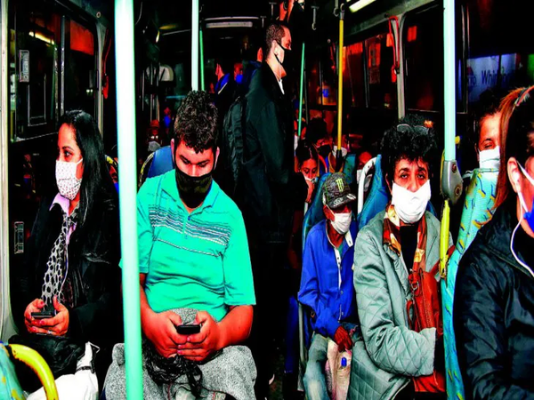 Instan a que se utilice protector facial dentro de buses para evitar contagio