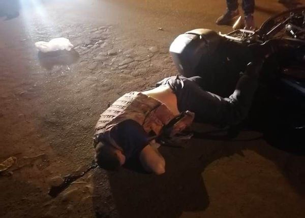 Joven sufre graves lesiones tras atropellar lomada - ABC en el Este - ABC Color