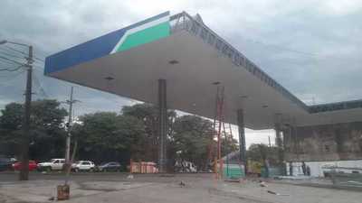 Esperan que revoquen permiso de instalar surtidor cerca del lago Acaray