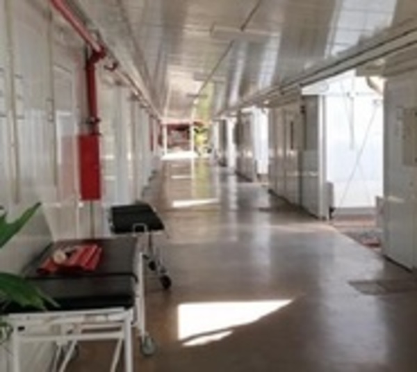 Paciente con covid-19 recibe alta y pasa a sala común - Paraguay.com