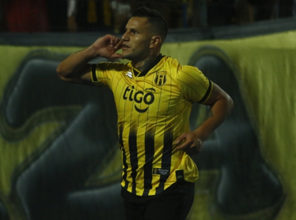 Aurinegros retornan al país y ya guardan cuarentena