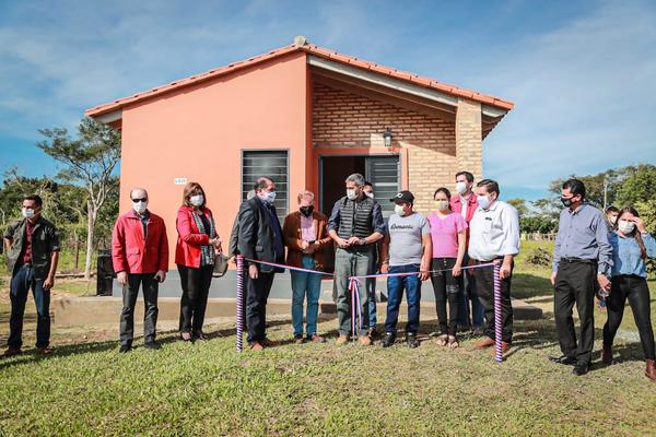 Gobierno nacional inaugura 328 viviendas sociales en el departamento de Concepción
