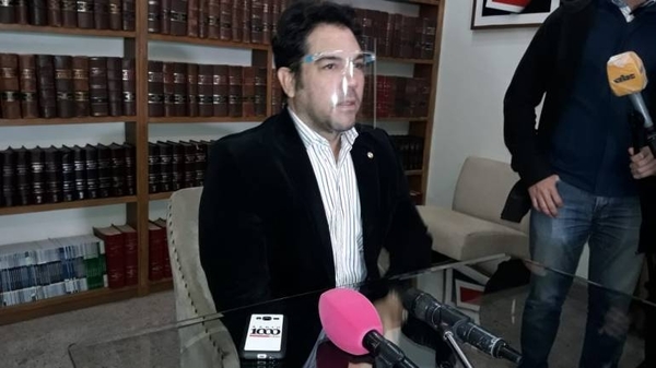 HOY / “Tuma quiso hacerse el ídolo”, según abogada del padre de Juliette