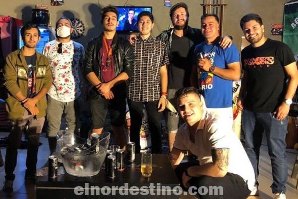 Sambamaños, un grupo de amigos fronterizos que recrean el contagioso ritmo del pagode carioca