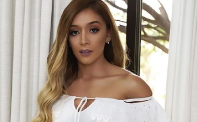 La modelo Vero Almirón aparece en un comercial de Miami Tv