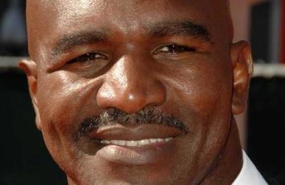 Evander Holyfield habló del recordado combate en que Mike Tyson le mordió la oreja - SNT