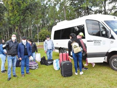 34 connacionales dejan albergue tras dar negativo al Covid-19