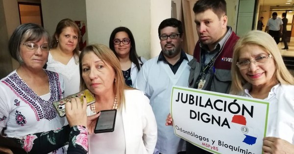 Ejecutivo reglamenta régimen jubilatorio para odontólogos y bioquímicos