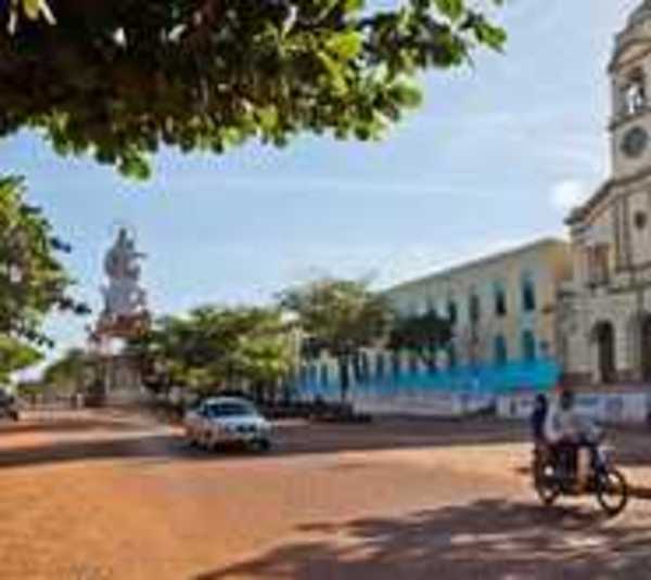Presidente anuncia costanera en Concepción - Paraguay.com