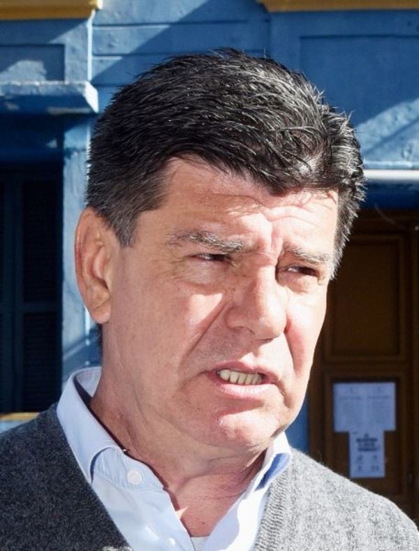 Efraín pedirá remover a fiscales que le imputaron - Política - ABC Color