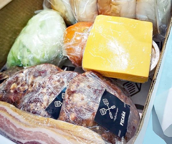 “Kits cuarentena” de hamburguesas paraguayas - Sociales - ABC Color