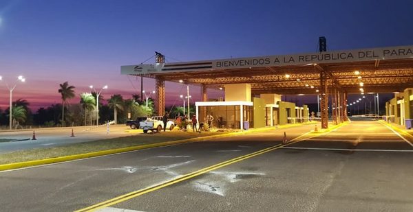 Paraguay no abrirá fronteras pero Gobierno asistirá a comerciantes afectados