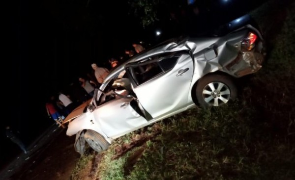 Joven muere tras chocar contra un árbol y volcar en la Ruta PY 02