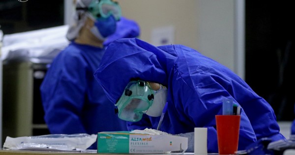 “El 95% de los casos de COVID-19 son leves en Paraguay”, dice experto